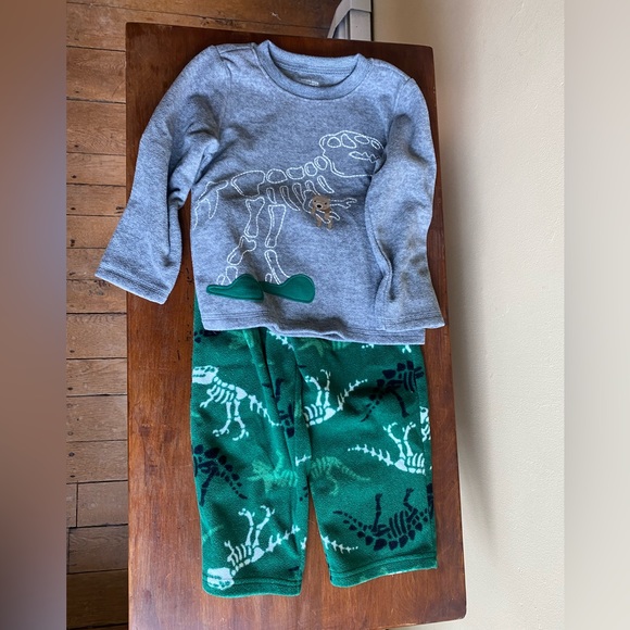 2t Dinosaur pajamas lot, various brands (see photos) - Picture 5 of 9